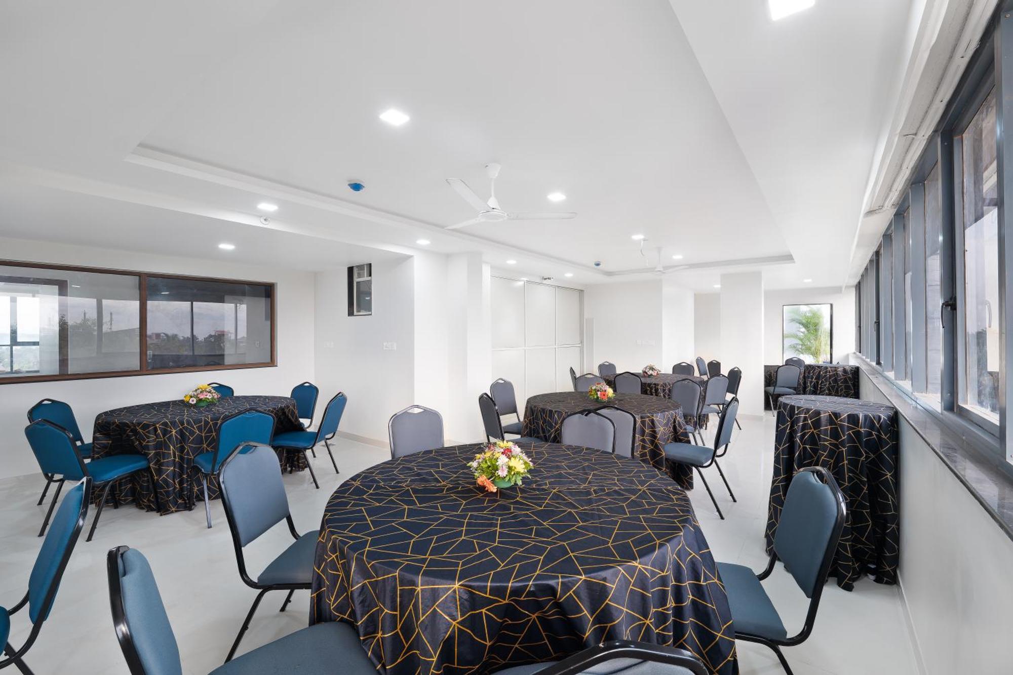 Bsg Porvorim Regency Hotel Goa Exterior foto